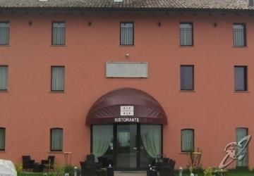 Hotel Hyknusa レッジョ・エミリア エクステリア 写真